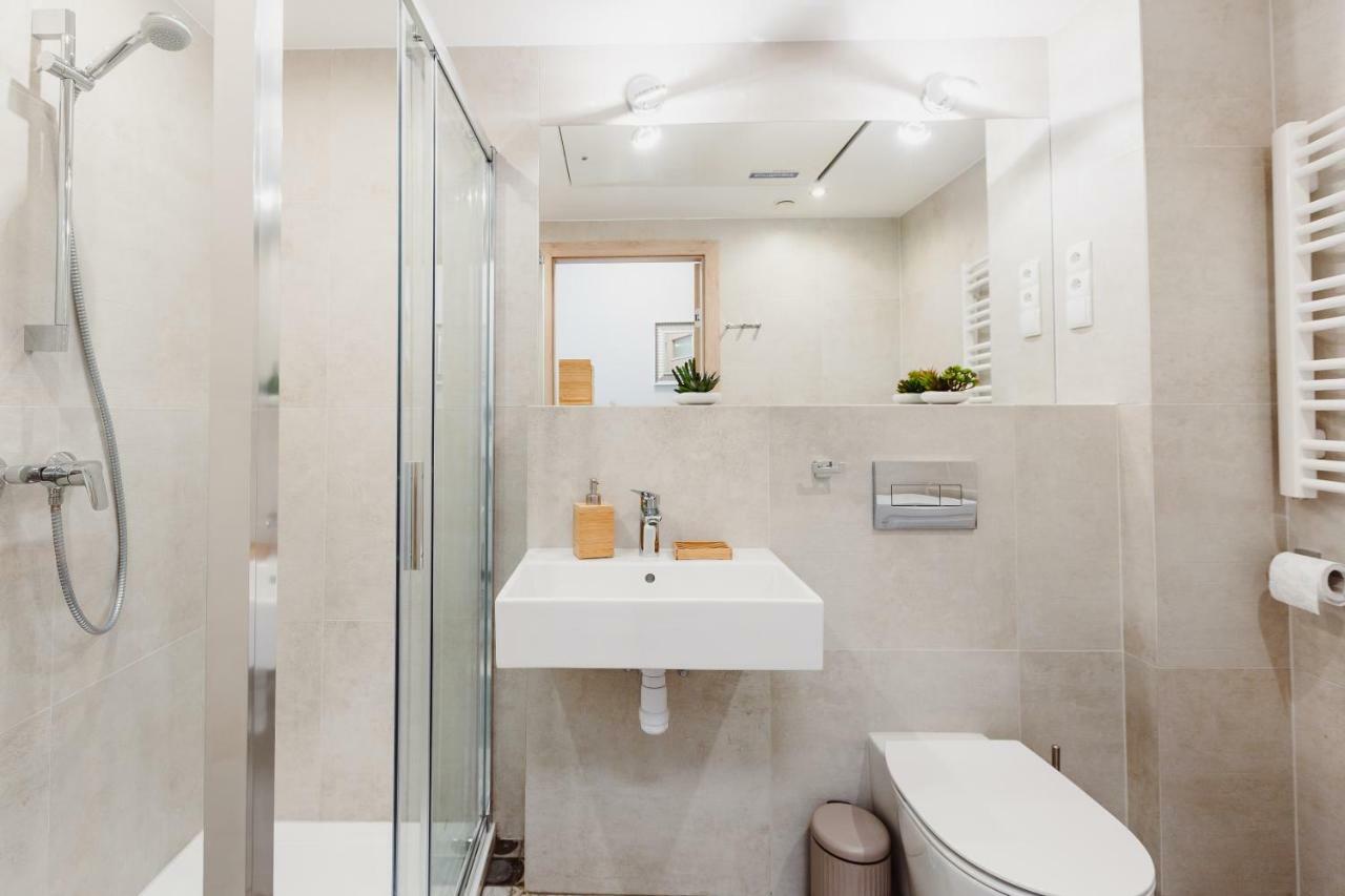 August - Your Place In Cracow! Apartment